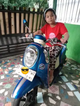 Scoopy FI injeksi gesit irit B DKI lengkap mesin sehat gres