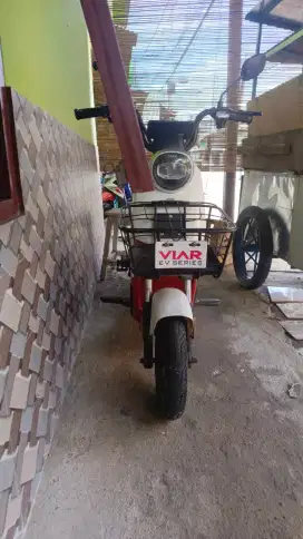 Sepeda listrik Viar a2