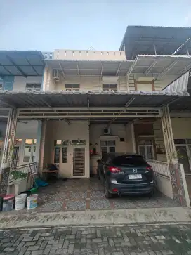 Dijual rumah 2.5 tkt komplek sunggal residence