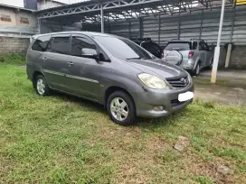Toyota Innova Type G bensin