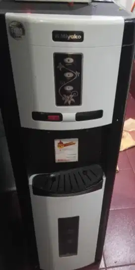 Jual Dispenser Galon Bawah