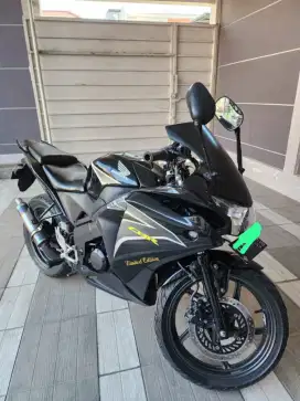 DIJUAL HONDA CBR 150R TH 2011