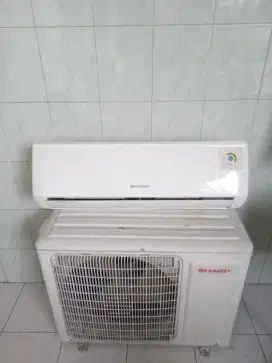 Ac Sharp 1 pk seperti baru