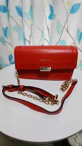 Tas wanita merk Obermain
