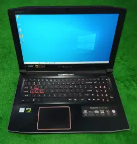 Laptop Acer Predator Helios 300 i7-7 16/256 Hitam Dual VGA