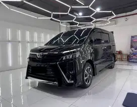 Toyota Voxy 2.0 2019 Full orisinil termurahh kredit DP minim