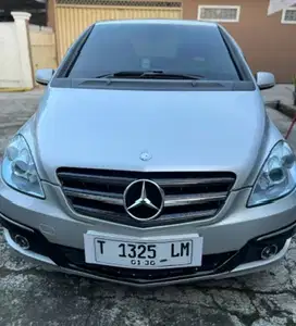 Jual BU Mercy B180 bagus