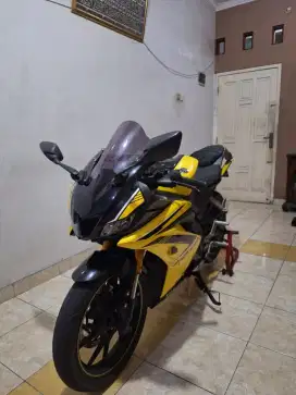Yamaha R15 V3 VVA nik 2018 Yellow