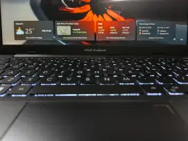 Laptop Asus Vivobook E1404FA Ryzen 3 7320u