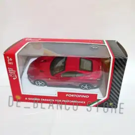 Bburago Ferrari Portofino Diecast 1-43