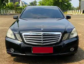 LIKE NEW! Siap Pakai Mercy E200 1.8 CGI Elegance 2010 Cash Kredit TT