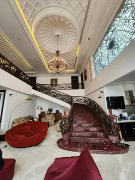 Dijual rumah European Classic house dalam Komplek Elite Cilandak