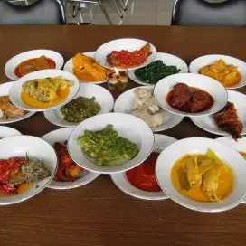 Koki pengalaman masakan Padang