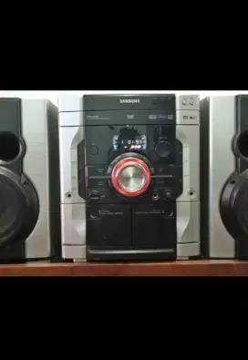 mini compo Samsung like new