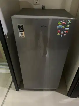 Kulkas 1 Pintu merk AQUA