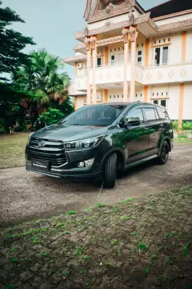 TOYOTA KIJANG INNOVA VENTURER 2.4 AT (DIESEL / SOLAR) 2019