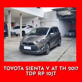 TOYOTA SIENTA V AT TH 2017