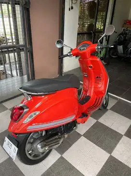 VESPA PRIMAVERA S ORANGE TRAMONTO