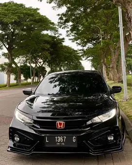 KM 49 RB FULL RECORD !! Honda Civic Turbo Hatchback AT 2017 ISTIMEWA !