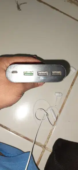 Power Bank Merk Anker Original kapasiyas 26800 mah,masih original