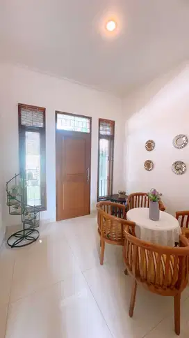 Dijual Rumah 2 Lantai Semi Furnished Setiabudi Regency Bandung