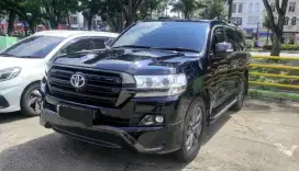Dijual cepat Toyota Land Cruiser V8 200 VX-R