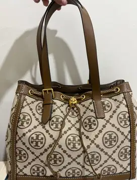 tory burch - jual cepat aja