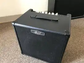 Cort CM20B – Ampli Bass Ringkas, Bertenaga Untuk Latihan
