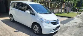 HONDA FREED S 1.5 AT 2014
