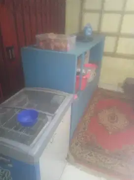 Frezer box 150 L dan kulkas 2 pintu
