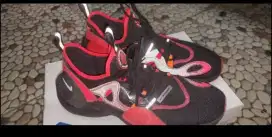 Sepati original kondisi 95 persen.size 44