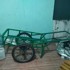 Gerobak besi buat angkutan barang