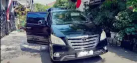 TOYOTA KIJANG INNOVA G 2012