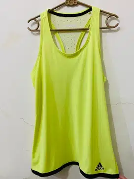 preloved baju olahraga wanita Adidas climachill ori - size S