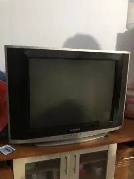 TV Samsung 32 inch model tabung