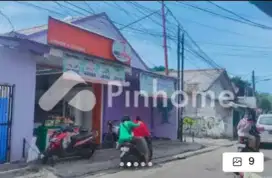 Dijual kontrakan 10 pintu + 2ruko yg sudah terisi semua..