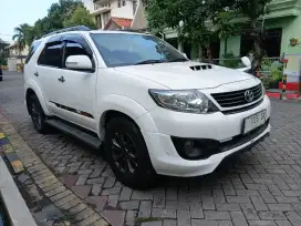 DP 30 JT TOYOTA FORTUNER 2.5 G TRD VNT ( SOLAR ) MATIC / AT 2015 #2015