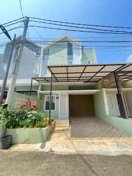 Disewakan rumah 2 lantai di ciangsana ( dekat kotawisata)