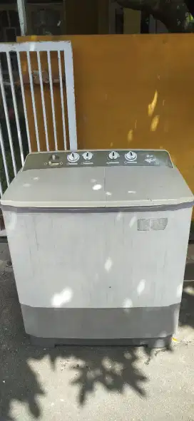 Mesin cuci LG 14kg