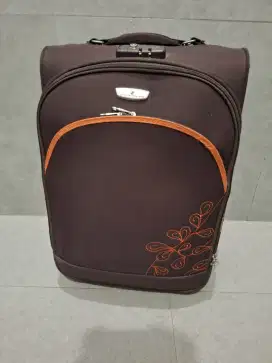 Koper Polo ukuran Kabin
