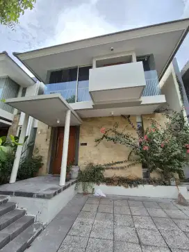 Disewakan Rumah Citraland Newton – Siap Huni & Renov, 110jt/thn Nego