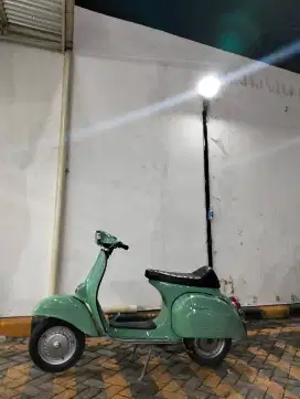 Vespa Super 150