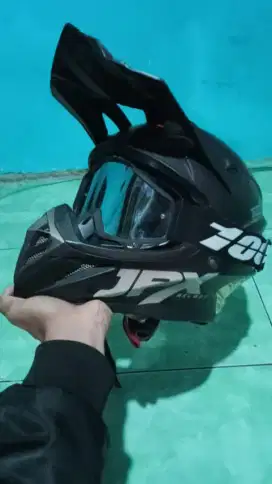 Dijual Cepat Helm Cross JPX size L