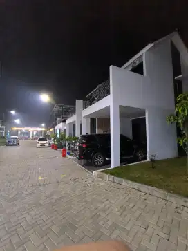 Rumah di karawaci pusat tangerang 2 lantai langsung bisa huni ya