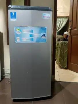 kulkas Aqua 1 pintu