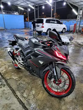 R15 V3, MASIH BISA NEGO, panjak panjang, kondisi mulus aman,SS lengkap