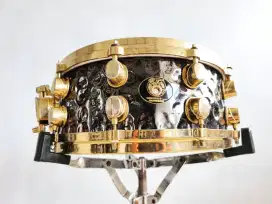 Mapex Black Panther Hammered Brass Gold Hardware Snare Drum 14x5,5