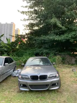 BMW 318i 2002 Bensin