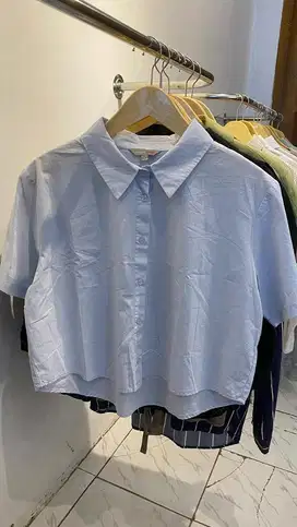 Kemeja lengan pendek wanita merk trensic spao ukuran L
