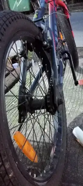Sepeda BMX united 20 inch